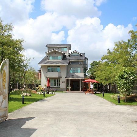 Yilan Pine Villa Homestay Луодонг Екстериор снимка