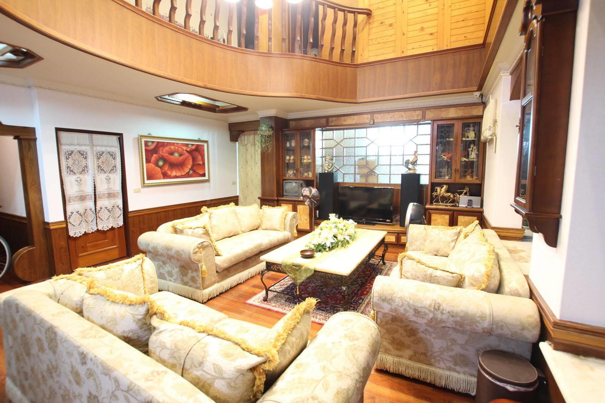 Yilan Pine Villa Homestay Луодонг Екстериор снимка