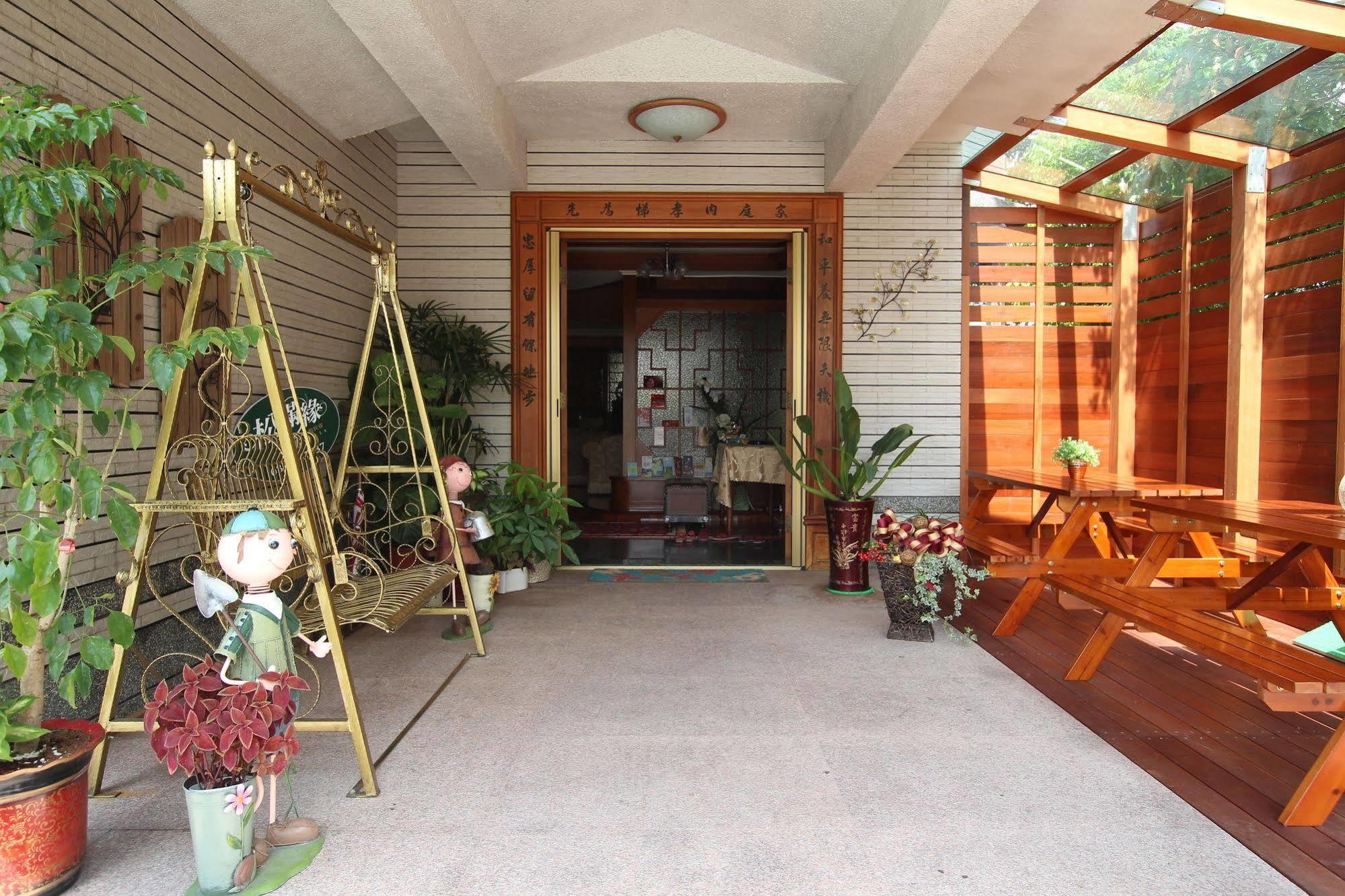 Yilan Pine Villa Homestay Луодонг Екстериор снимка
