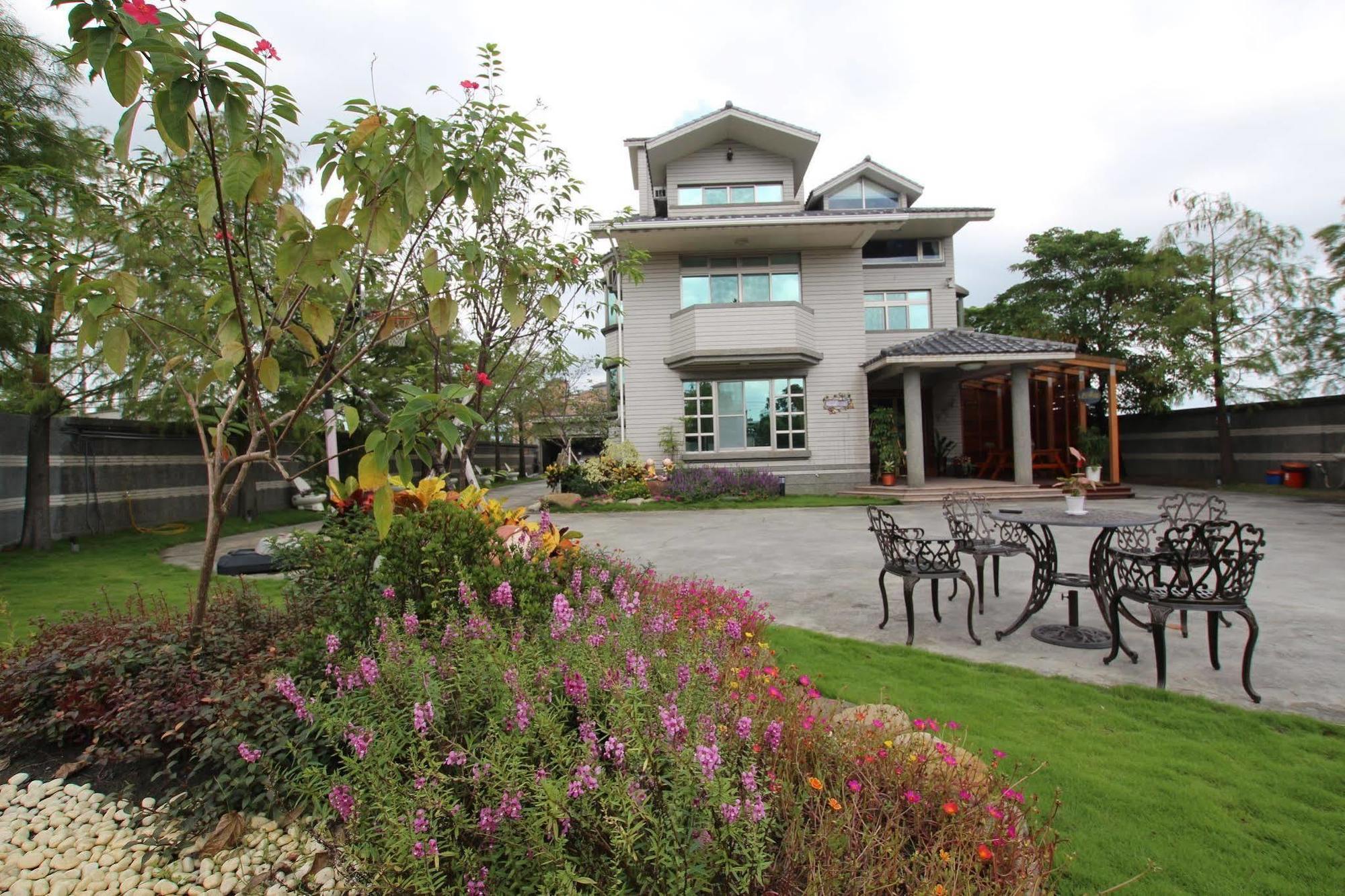 Yilan Pine Villa Homestay Луодонг Екстериор снимка