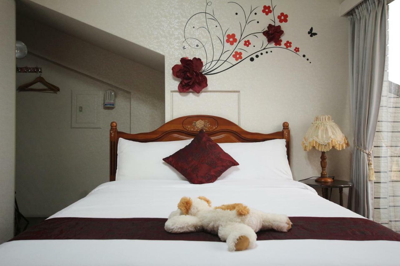 Yilan Pine Villa Homestay Луодонг Екстериор снимка
